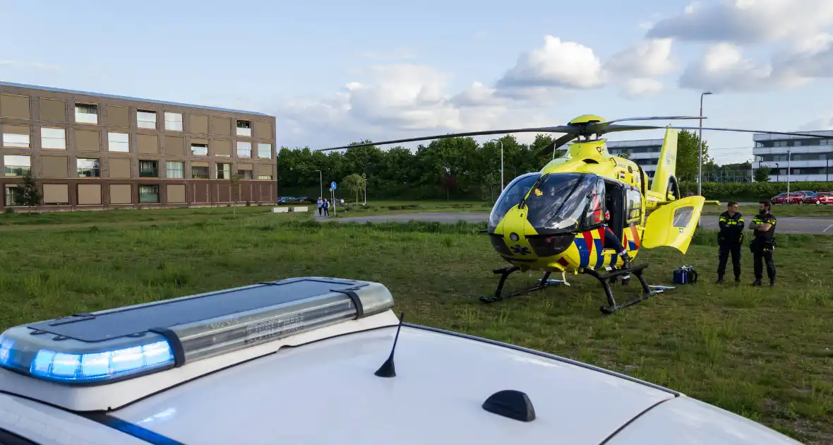 Grote inzet hulpdiensten na val van trap - Foto 16