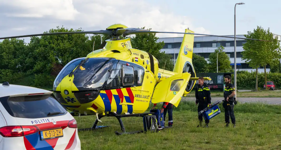 Grote inzet hulpdiensten na val van trap - Foto 17