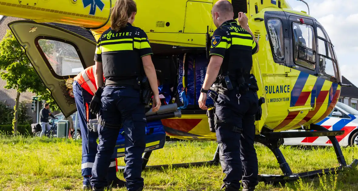 Grote inzet hulpdiensten na val van trap - Foto 6