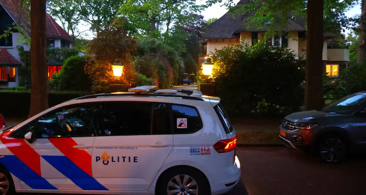 Aanhoudingen na overval, politiehelikopter ingezet - Foto 1