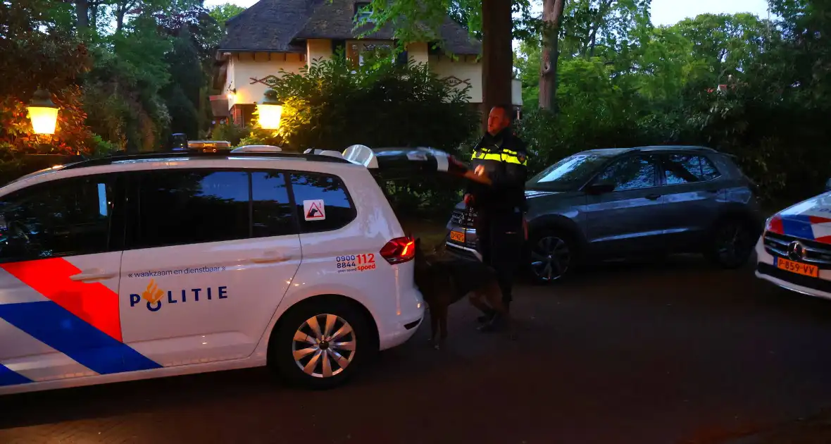 Aanhoudingen na overval, politiehelikopter ingezet - Foto 2