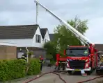 Brandweer groots ingezet bij grote brand in woning