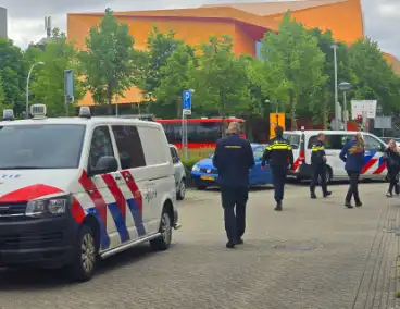 Meerdere eenheden van de politie aanwezig