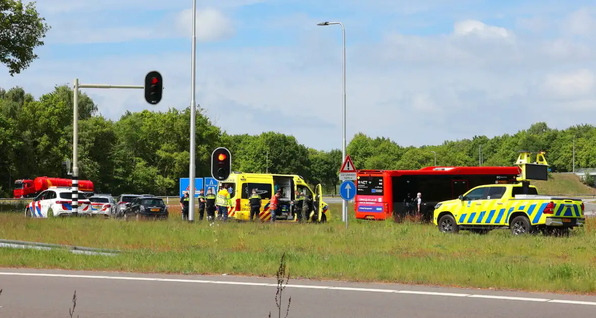 Ongeval tussen auto en lijnbus - Foto 8