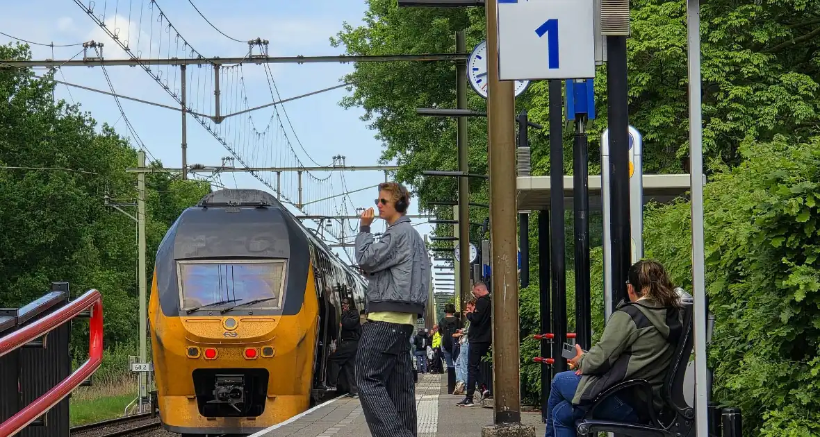 Treinverkeer gestremd vanwege medische noodsituatie in trein - Foto 1