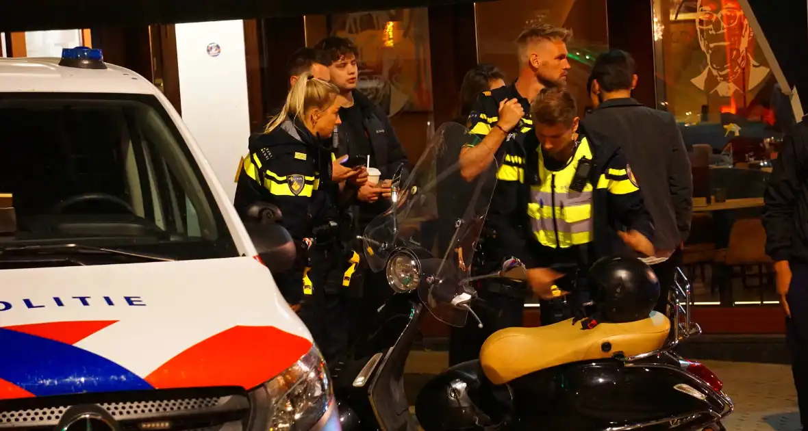 Voetganger aangereden door scooterrijder - Foto 5