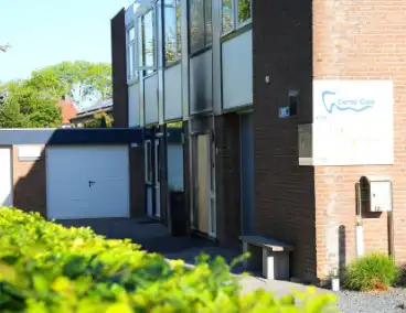 Explosie leidt tot brand in praktijk
