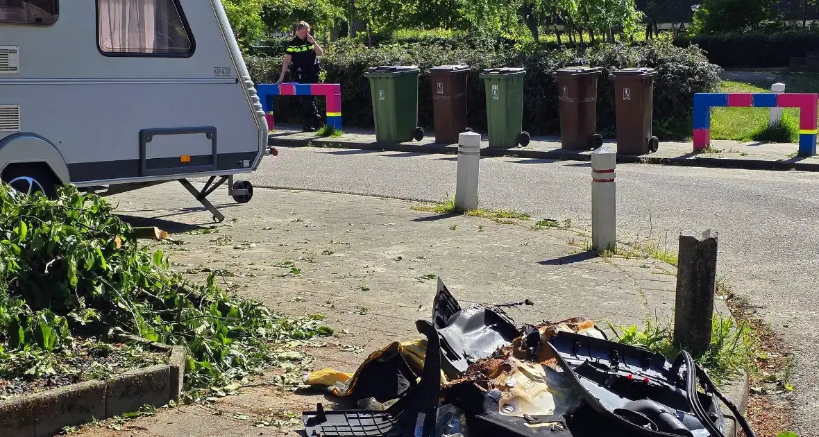 Onderzoek naar vermoedelijke brandstichting bij autobrand - Foto 5