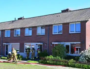 Brand in keuken zorgt voor rookontwikkeling