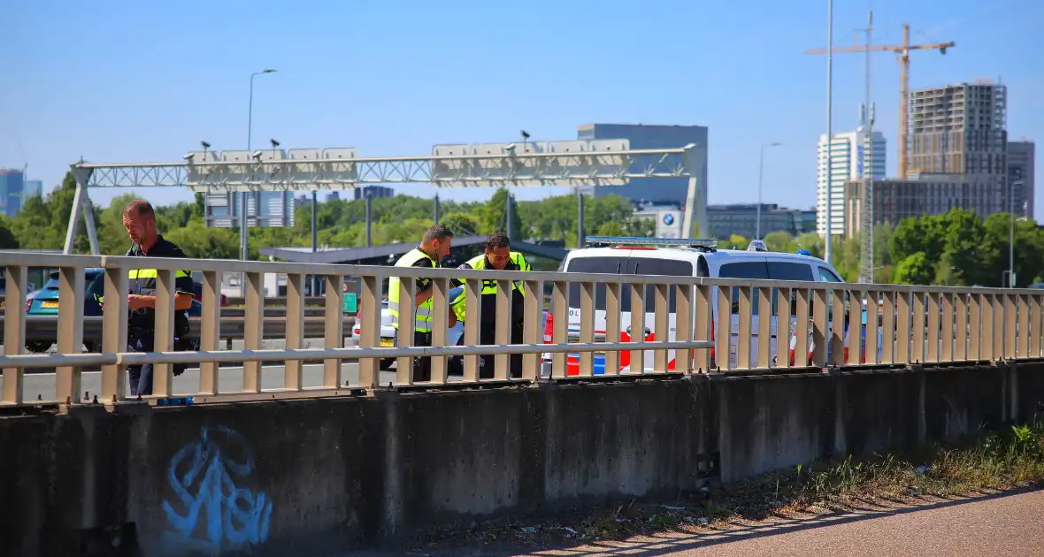 Ongeval tussen twee auto's leidt tot gewonde - Foto 3