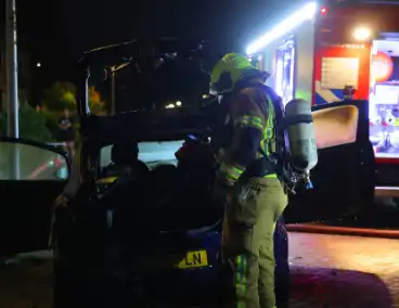 Autobrand vermoedelijk aangestoken