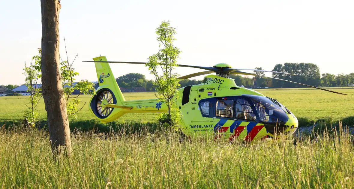 Ernstig ongeval tussen twee auto's op snelweg - Foto 10