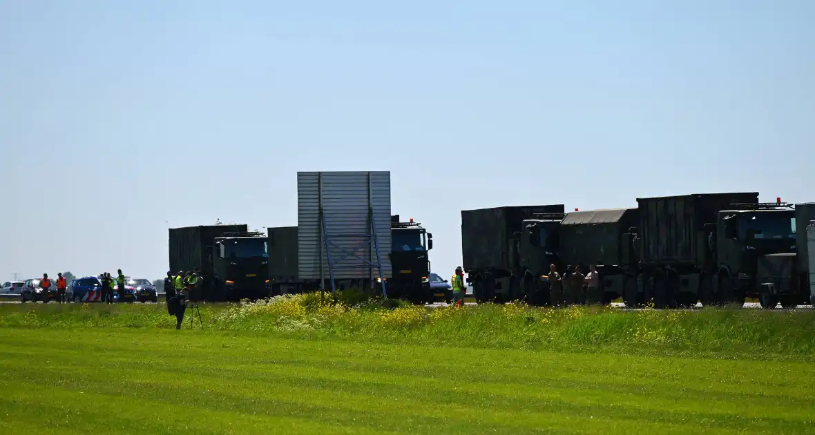 Ongelukkige situatie bij militaire colonne - Foto 9