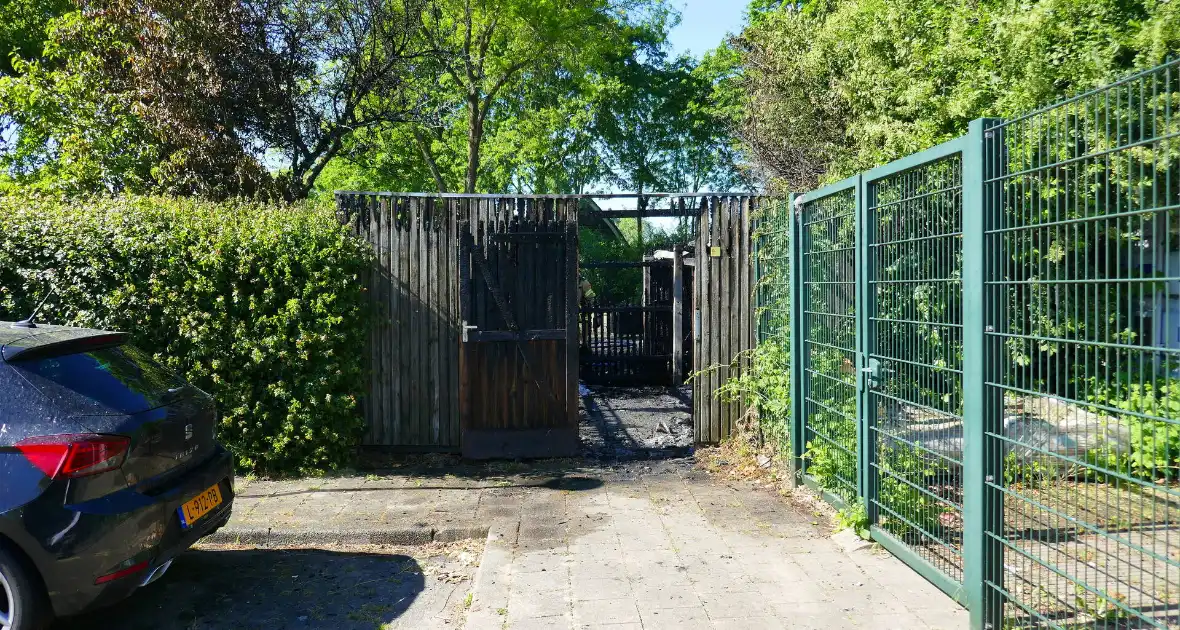 Berging van instelling in brand - Foto 10