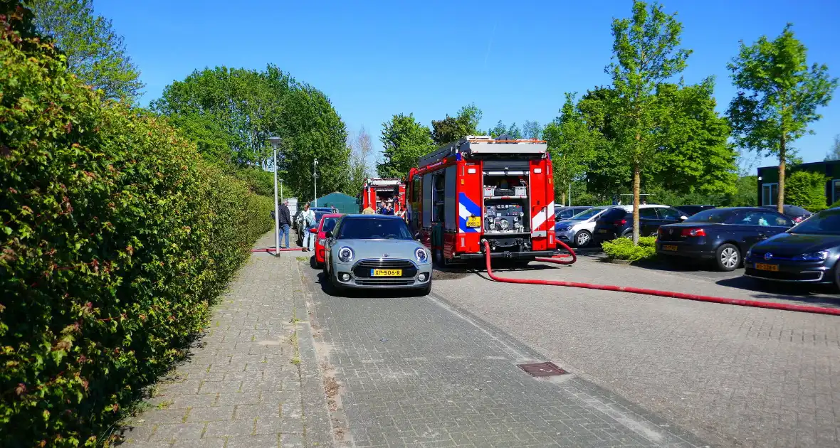 Berging van instelling in brand - Foto 2