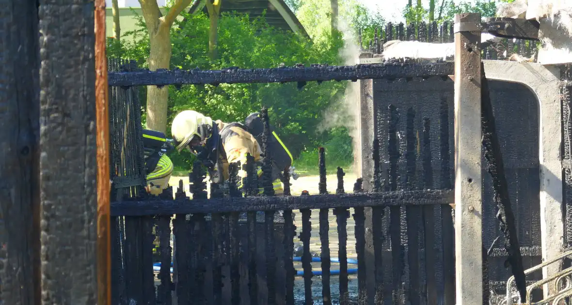 Berging van instelling in brand - Foto 7