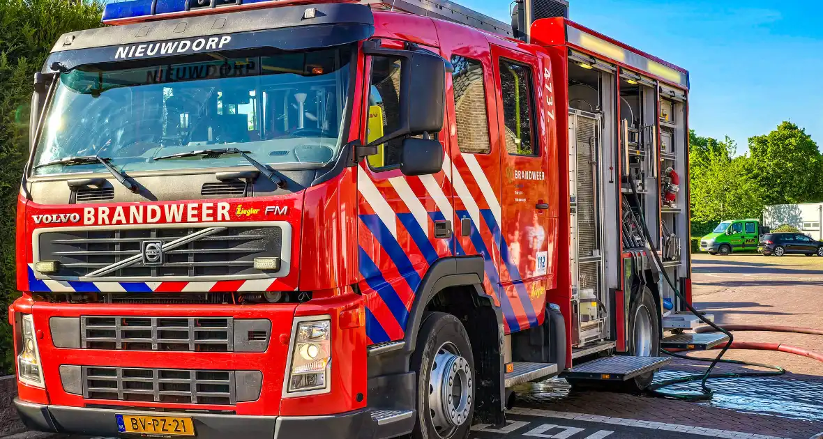 Brand in bijgebouw veroorzaakt rookontwikkeling - Foto 3