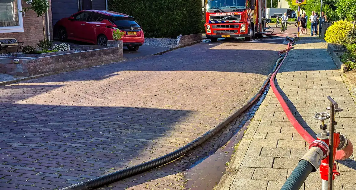 Brand in bijgebouw veroorzaakt rookontwikkeling - Foto 5