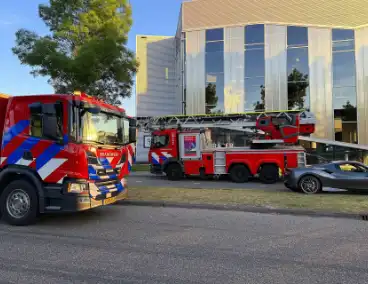 Brandweer ingezet voor brand in autogarage