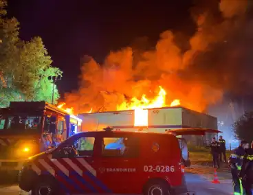 Brand in tijdelijke units zorgt voor rookoverlast