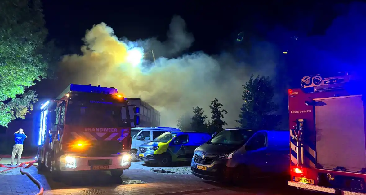 Brand in tijdelijke units zorgt voor rookoverlast - Foto 11