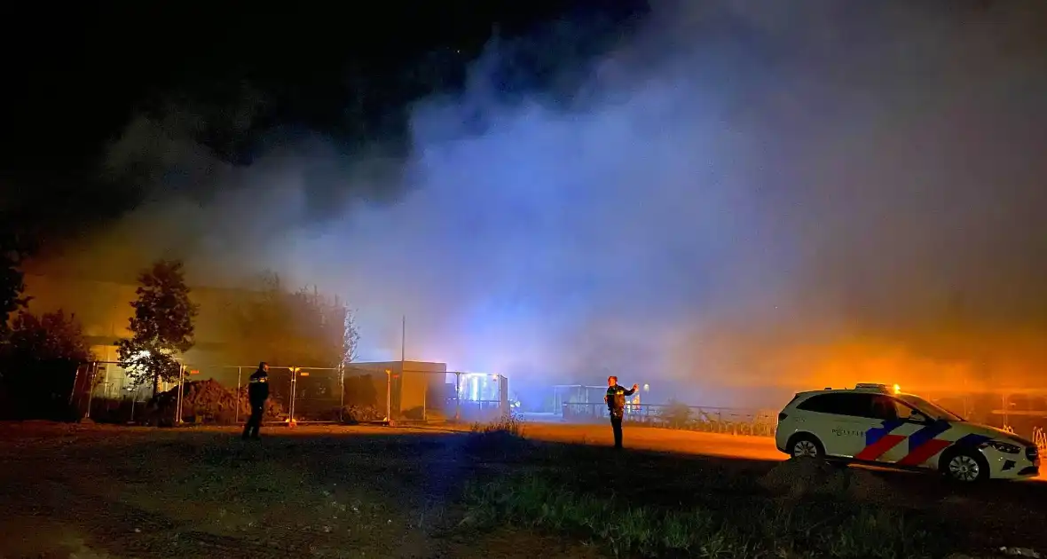 Brand in tijdelijke units zorgt voor rookoverlast - Foto 3