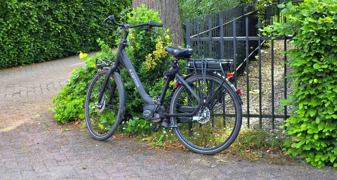 Ongeval tussen auto en fiets leidt tot ziekenhuisopname - Foto 4