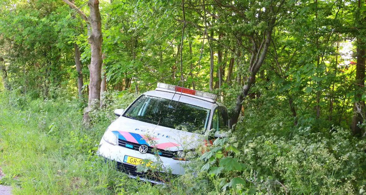Weg afgesloten na aanrijding tussen motorrijder en aanhanger - Foto 10
