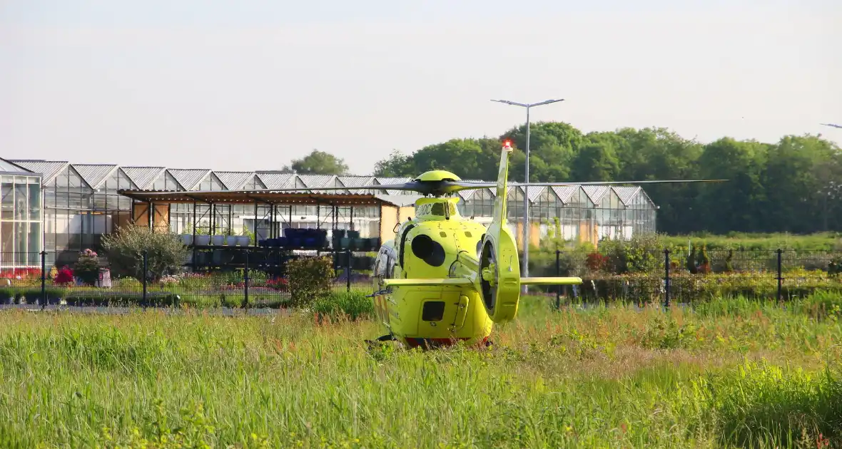 Weg afgesloten na aanrijding tussen motorrijder en aanhanger - Foto 4