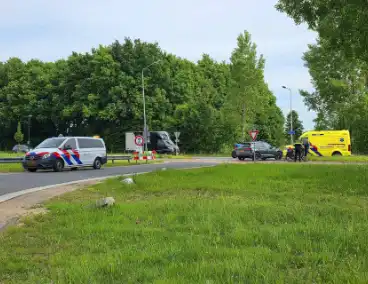 Ongeval tussen auto en fietser zorgt voor medische hulp
