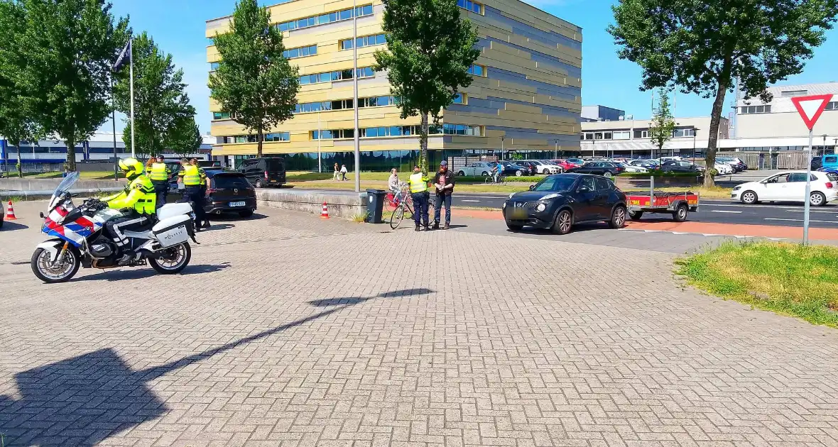 Aanhouding tijdens politiecontrole - Foto 5