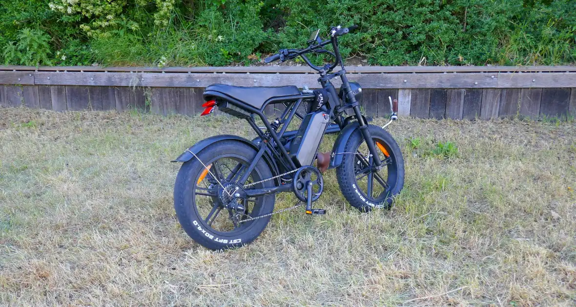 Fatbike komt in botsing met auto - Foto 3