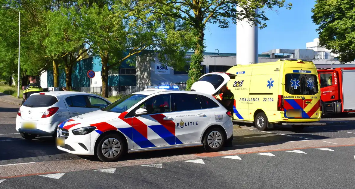 Forse schade bij aanrijding op kruising - Foto 4