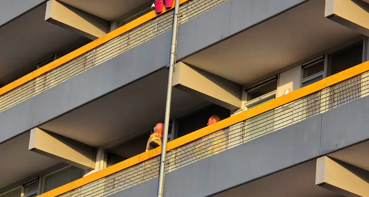 Waterlekkage veroorzaakt schade aan meerdere appartementen - Foto 3
