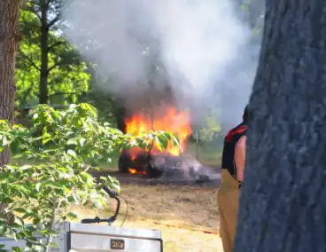 Golfkarren in brand tijdens evenement