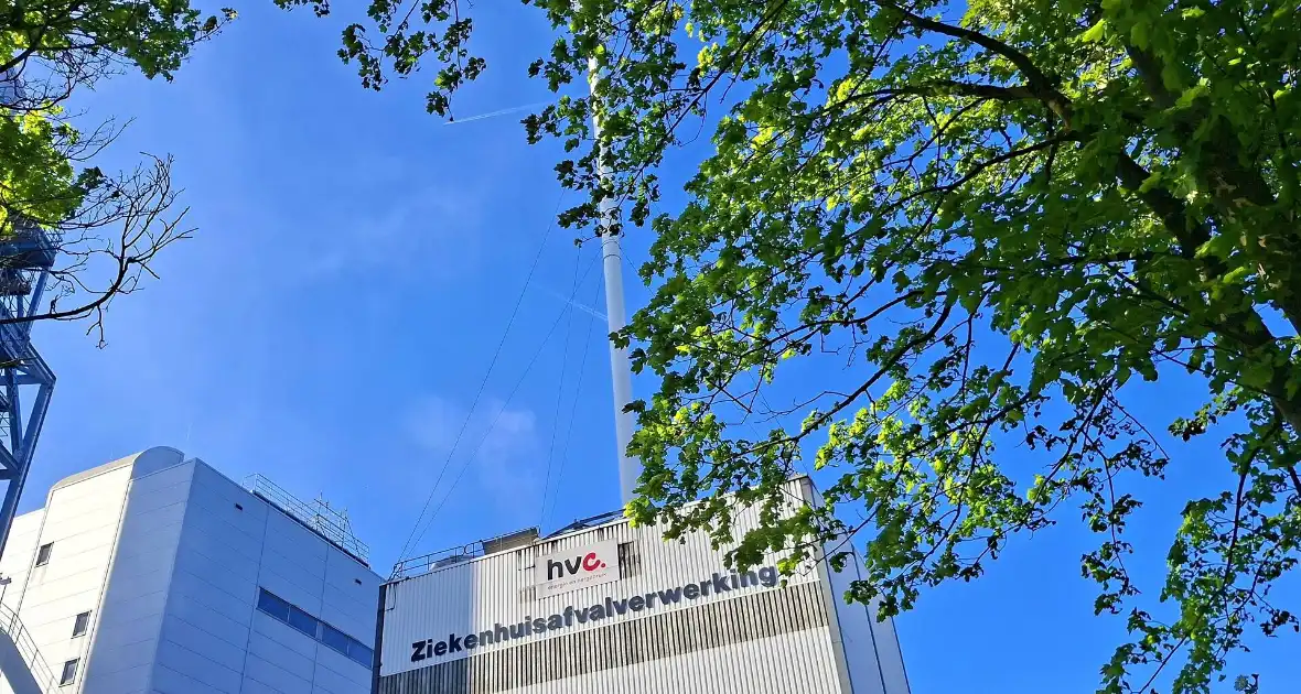 Grote brand in pand afvalverwerker