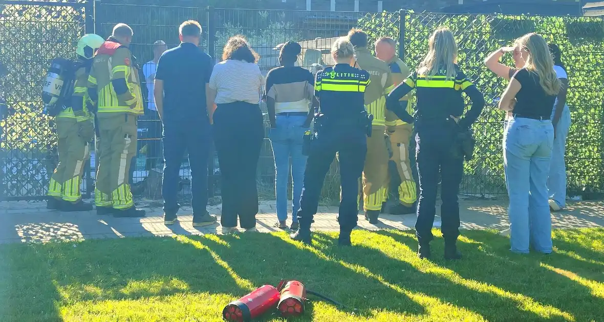 Bewoner blust brandende kliko - Foto 2