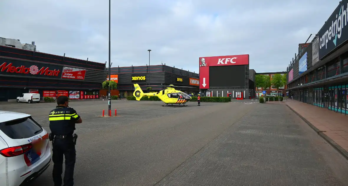 Traumahelikopter landt na ongeval - Foto 1