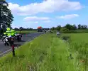 Auto belandt in sloot na ongeluk