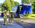 Trailer met accu's vat vlam