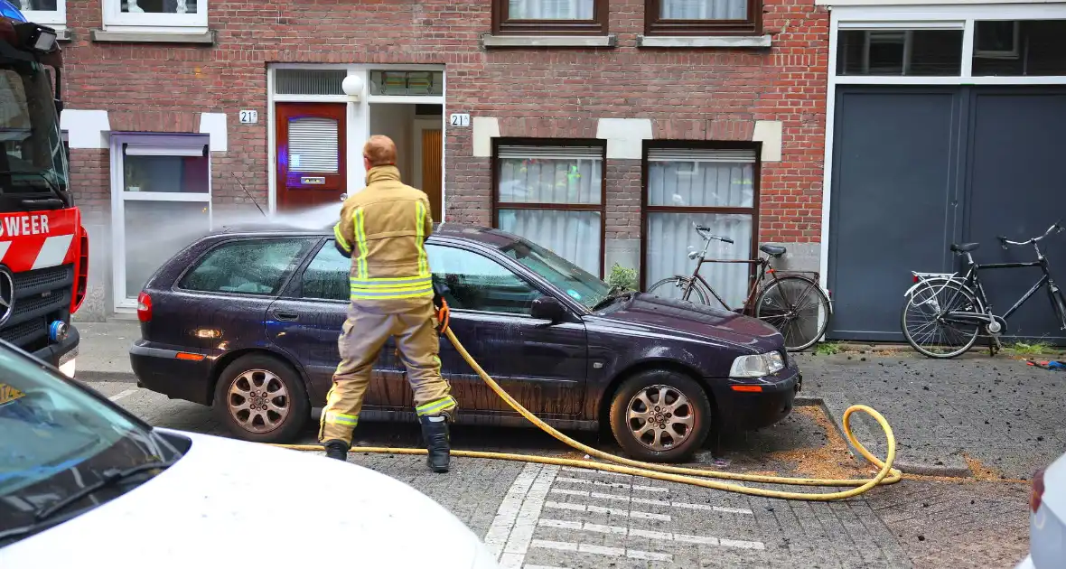 Flinke brand op dakterras, brand in de kiem gesmoord - Foto 11