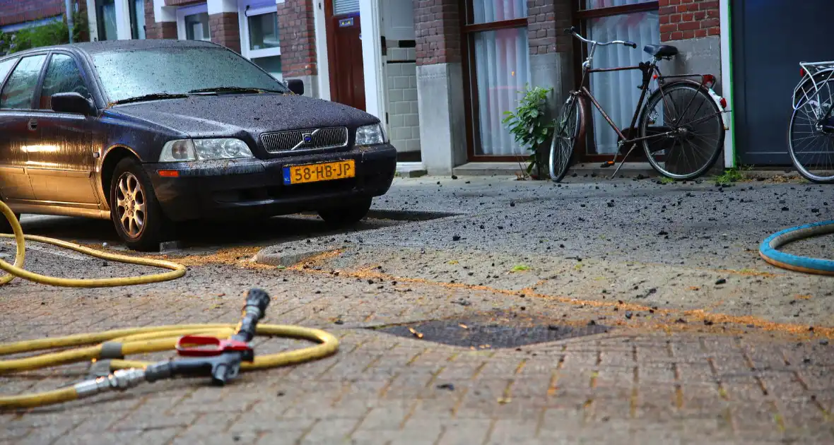 Flinke brand op dakterras, brand in de kiem gesmoord - Foto 15