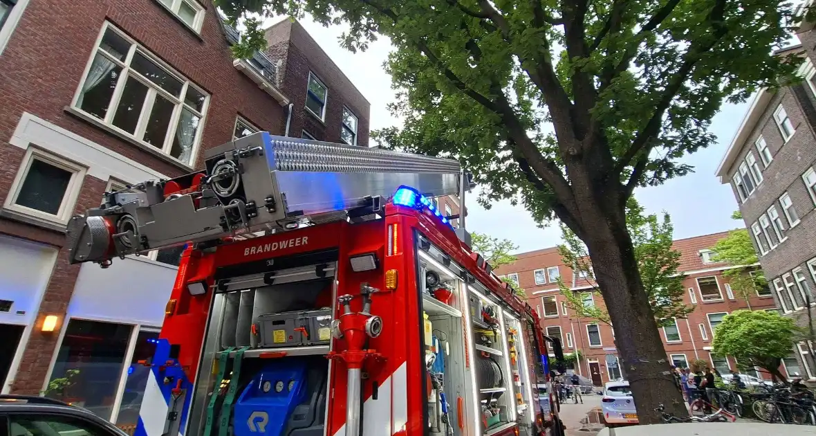 Flinke brand op dakterras, brand in de kiem gesmoord - Foto 19