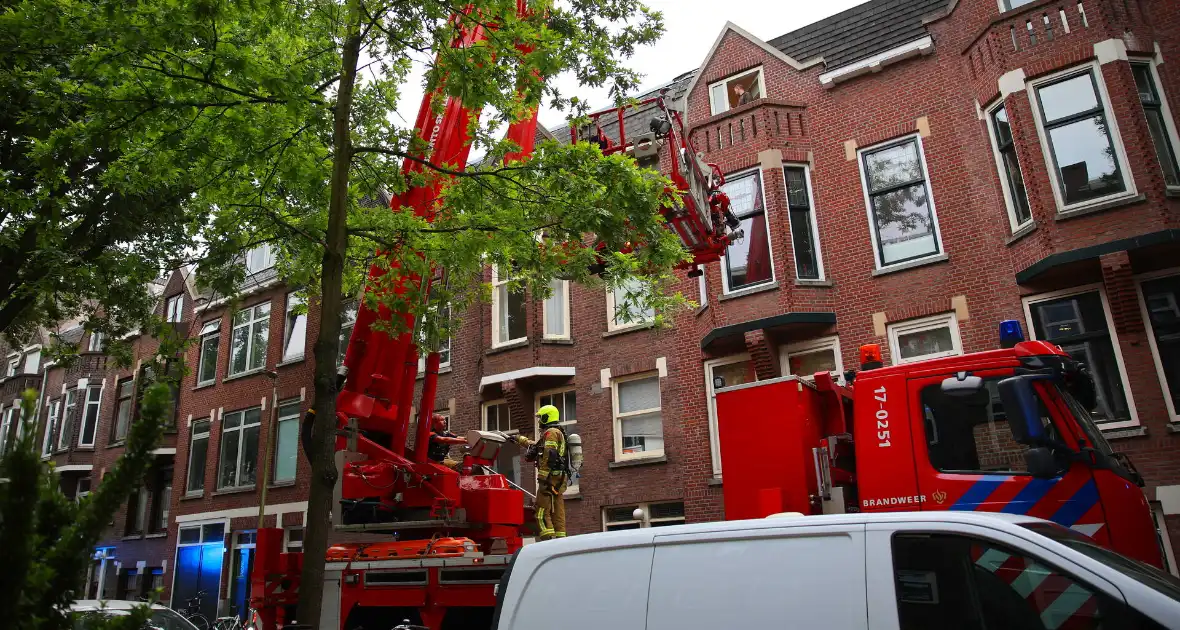 Flinke brand op dakterras, brand in de kiem gesmoord - Foto 4