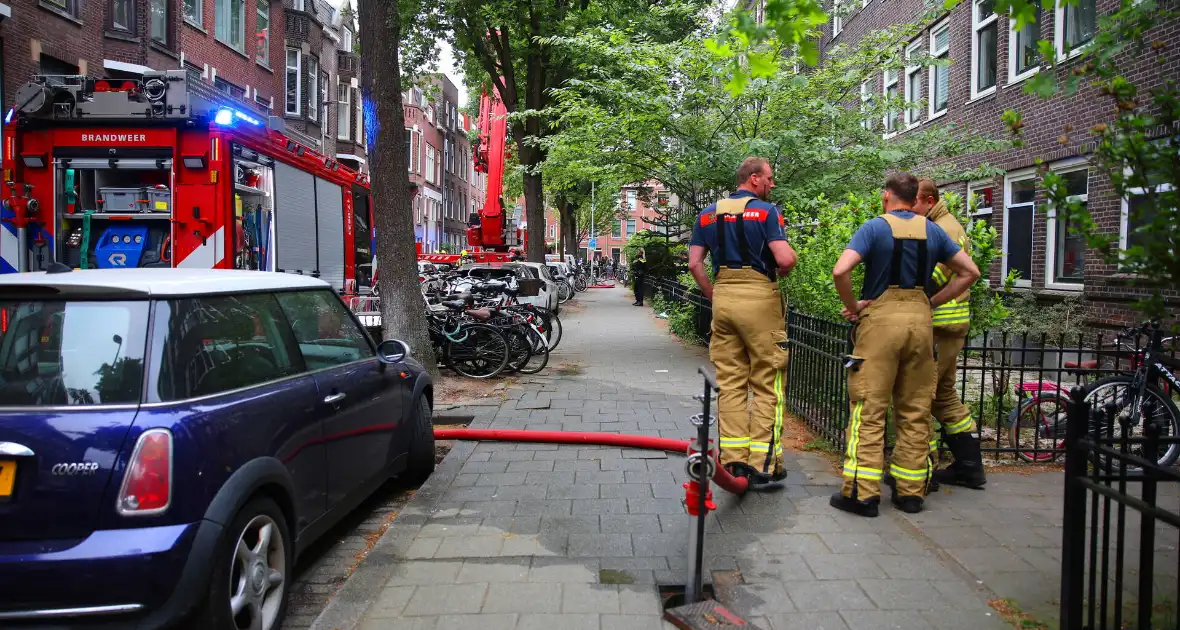 Flinke brand op dakterras, brand in de kiem gesmoord - Foto 7