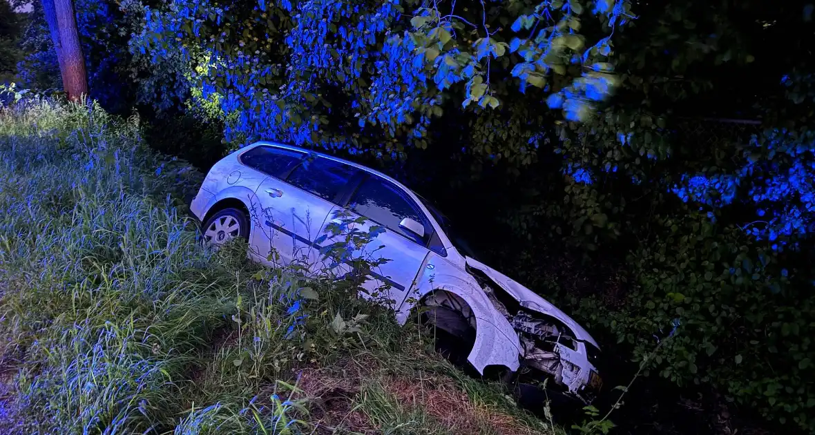 Beschonken automobilist verzet zich hevig bij aanhouding na eenzijdig ongeval - Foto 2