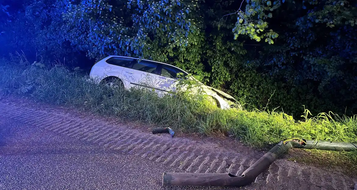 Beschonken automobilist verzet zich hevig bij aanhouding na eenzijdig ongeval - Foto 4