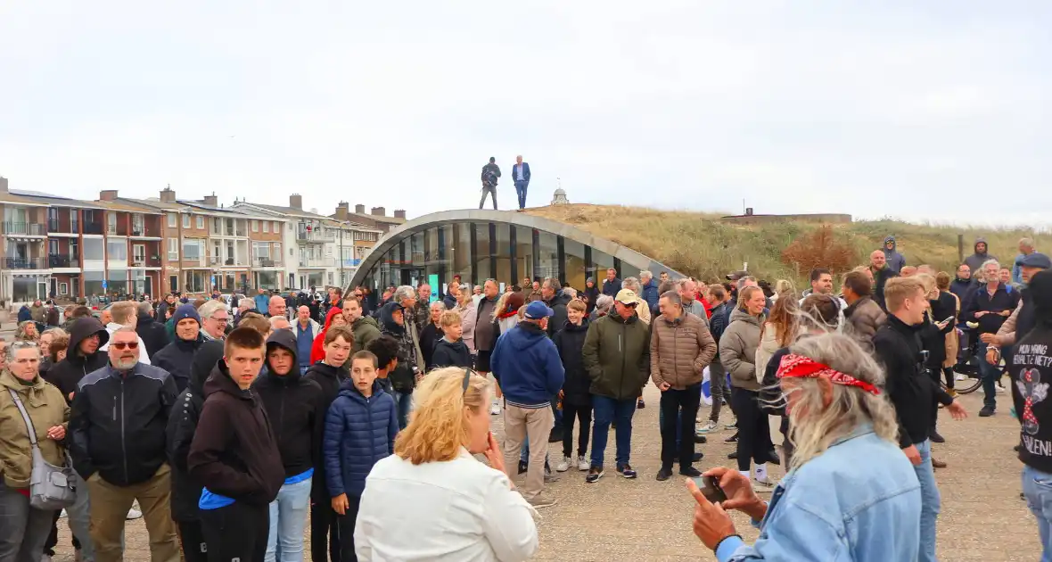Demonstratie tegen eerdere Pro-Palestina demonstratie - Foto 4