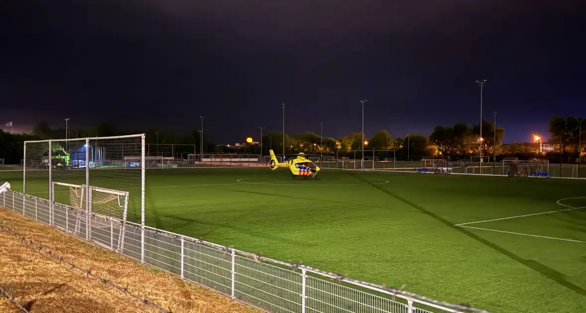 Zwaargewonde bij ongeval met personenauto - Foto 10
