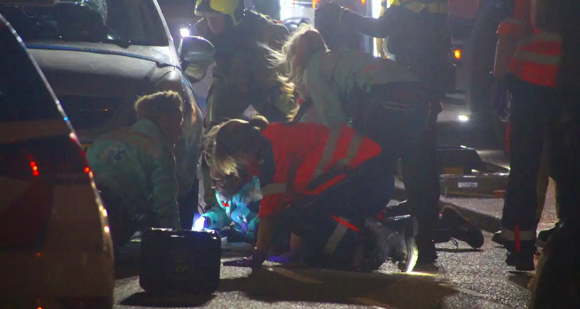 Zwaargewonde bij ongeval met personenauto - Foto 17